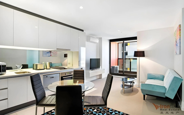 IFSuites (IFSTAYS) Upper West Side Apartment – Guest Rooms – Melbourne