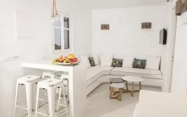 Hyades Mykonos Apartments And Studios