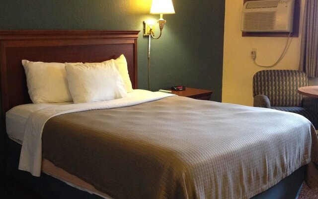 AmericInn Forest Lake