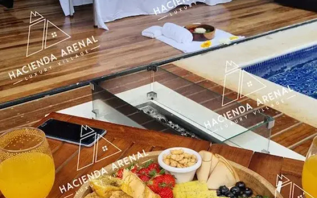 Hacienda Arenal Luxury Village