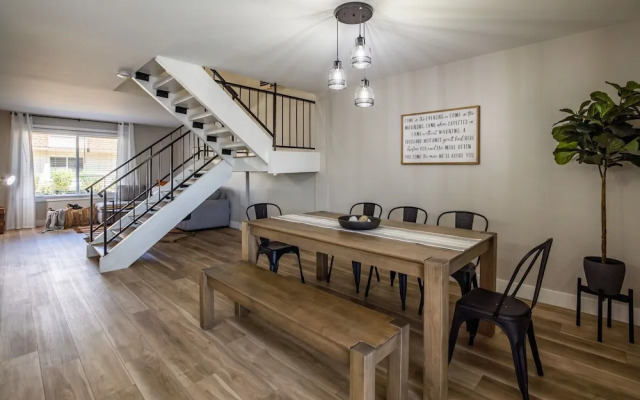 Scottsdale 83rd Row 4 Bedroom Townhouse by RedAwning