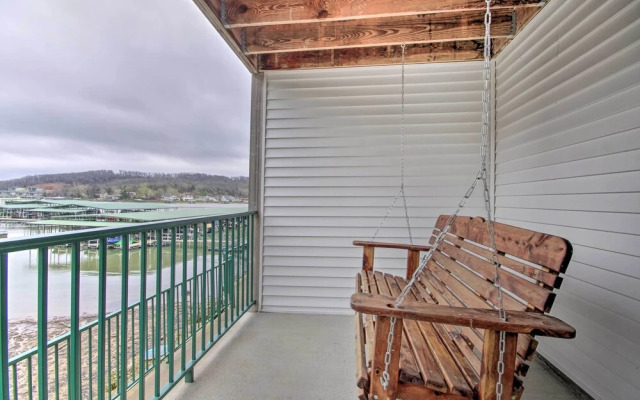 Spacious Lakefront Condo w/ Views in Camdenton!