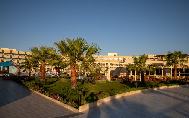 Seven Seas Jolie Bay