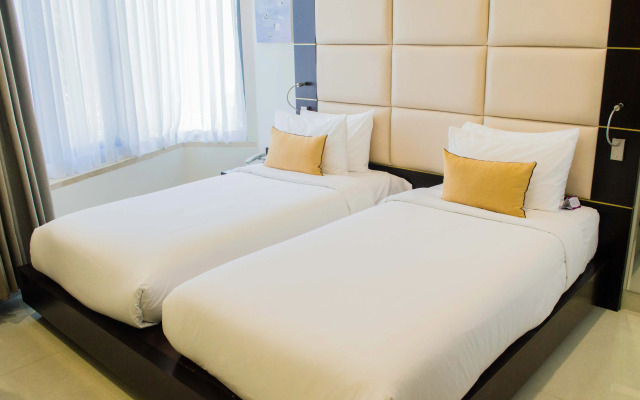 Holiday Beach Hotel Danang