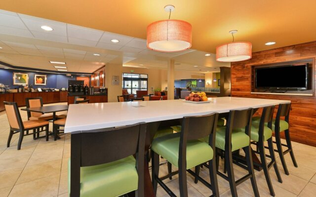 Fairfield Inn & Suites by Marriott Denver Aurora / Parker