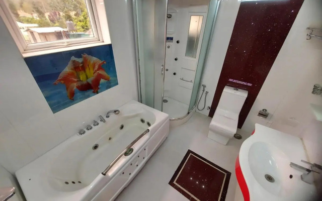 Hotel Astoria Residency