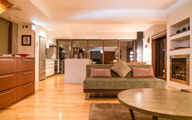 Yuuki Toride Chalet