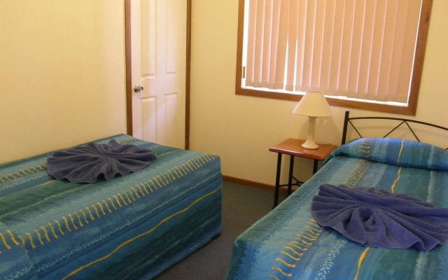 Dolphin Sands Holiday Villas