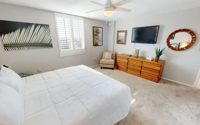 Dolphin Point 406b 2 Bedroom Condo