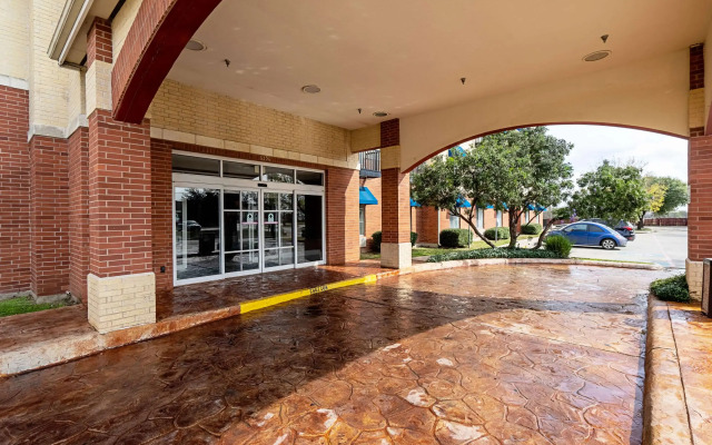 Quality Suites San Antonio Northeast