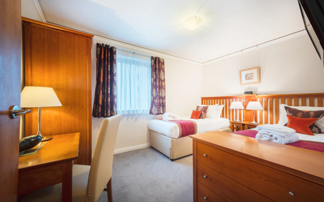 The Knight Residence Apartments by Mansley