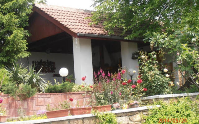 Venikula Guest House