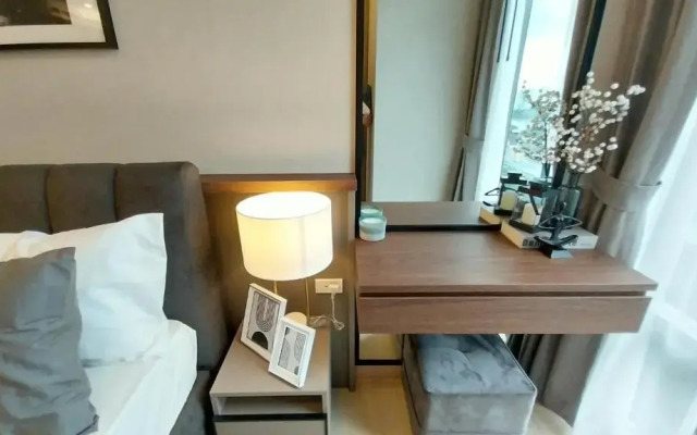 Luxury Apartment Queen Sirikit Asok Termianl 21