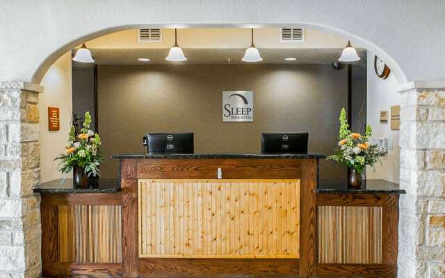 Sleep Inn & Suites Gonzales near Palmetto State Park