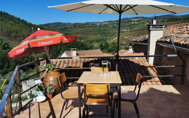 400 Year old 3-bedroom Farmhouse Central Portugal