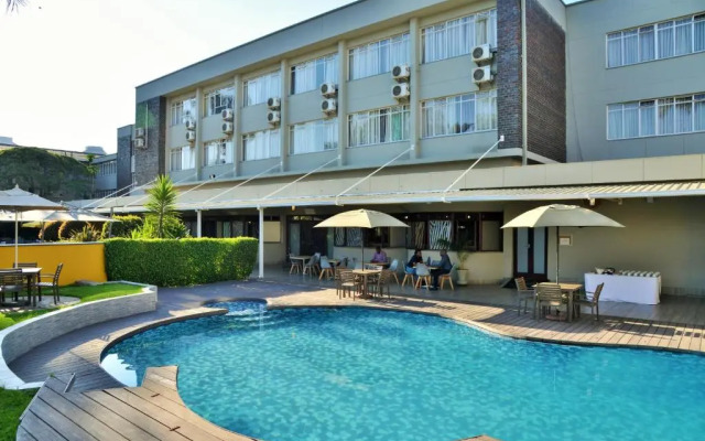 Cresta Oasis