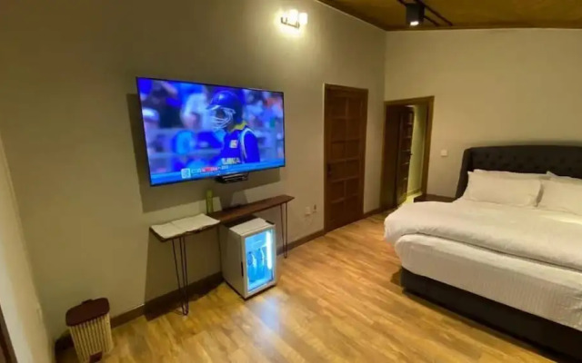 Raas Resorts