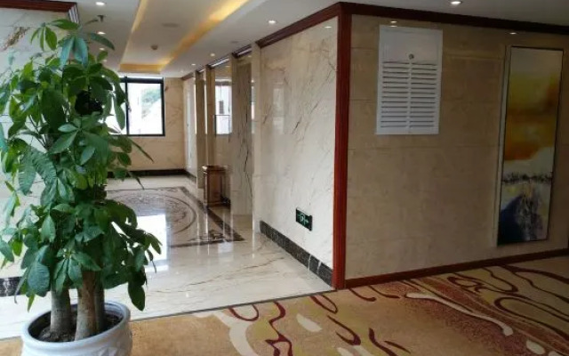 Fenglin Tianxia Hotel