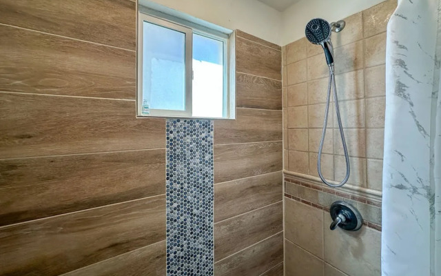 Relaxing Getaway 2BR Condo