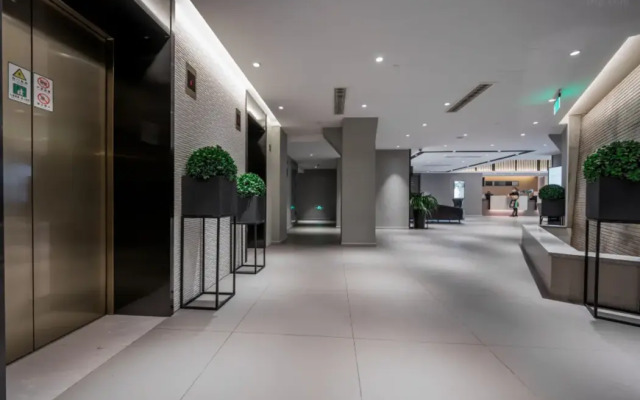 Homeinn Selected Hotel (Shanghai Sinan Road)