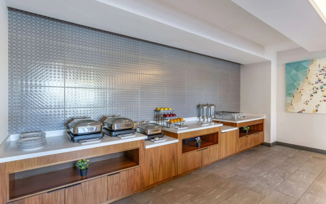 Cambria Hotel LAX