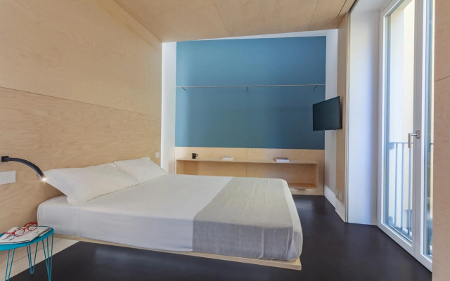 Fiveplace Design Suites Apartments