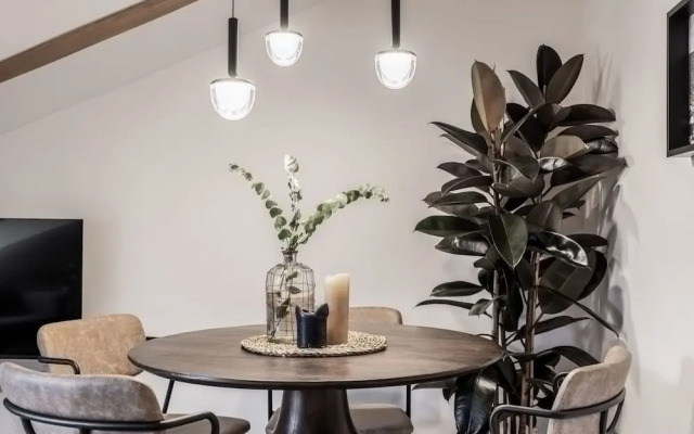 Potenza - 1 Bedroom and Office in Centro