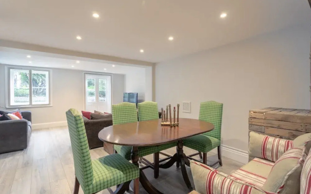 2 Bedroom Brixton Flat
