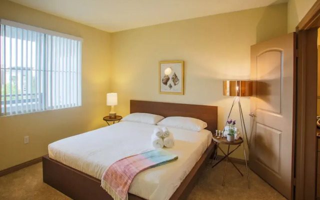 Luxury Suites Irvine