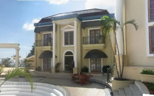 OYO 395 Tretes Raya Hotel