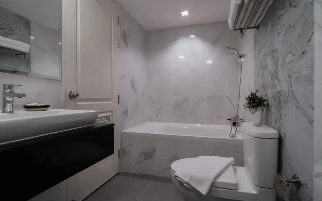 Bless Residence Ekkamai