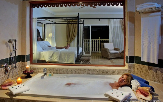 Cayo Levantado Resort - All Inclusive