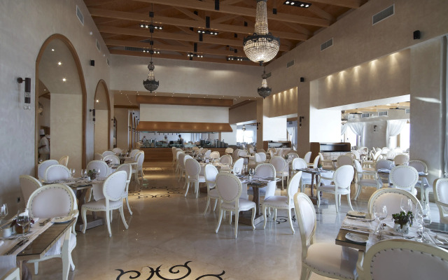 Mitsis Selection Blue Domes Hotel