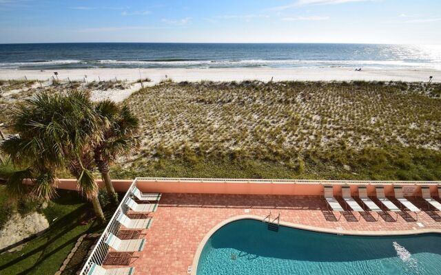 Seacrest 702 by RedAwning