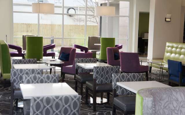 La Quinta Inn & Suites by Wyndham Mobile