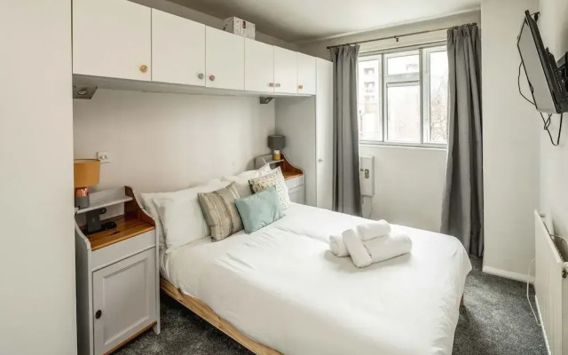 Spacious 3Br Flat With Balcony Near Tottenham Hale