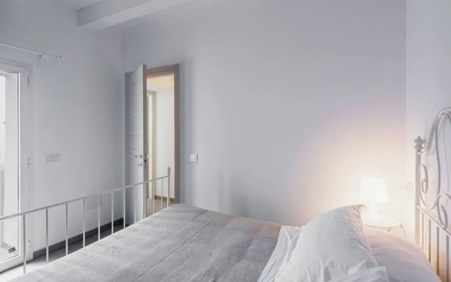 Syracuse Duplex Apartments with Terrace