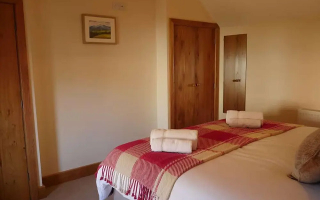 Cherry Trees - 2 Bedrooms -pets Ok - Woodburner