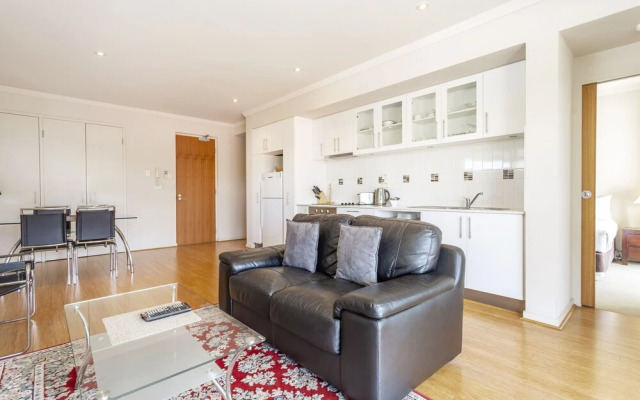 Outram St Apartment