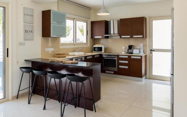 No.7 Athena Beach Villa, Pernera