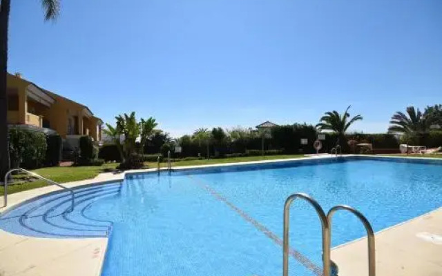 Beautiful beachside duplex apartment with amazing sea views