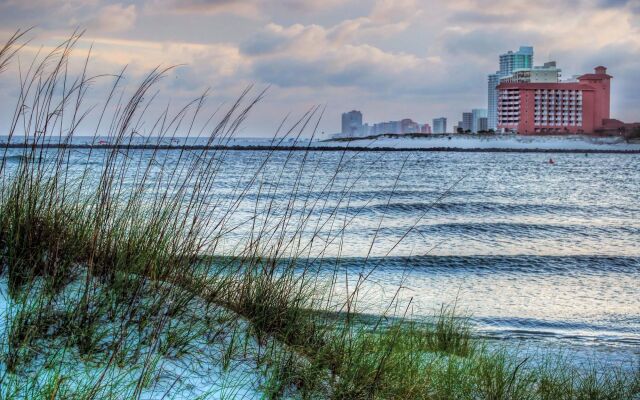 Perdido Beach Resort