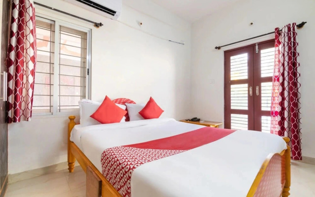 Sri Sai Suites By OYO Rooms