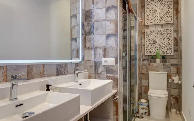 Luxury Apartments In Málaga by Seric