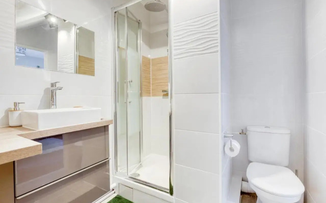 New & Modern house / Near RER / Disney & Paris