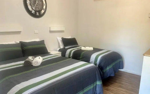Charleville Cattle Camp Hotel – Guest Rooms – Charleville