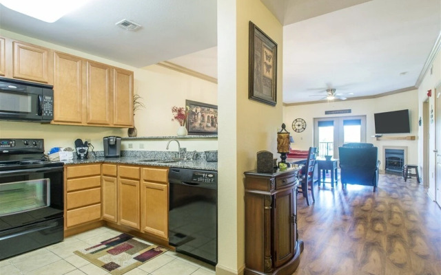 MVC - Unit 2403 - Love Nest