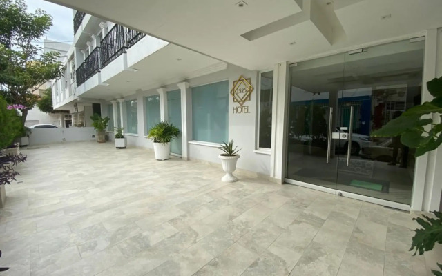 Hotel 1525 By Geh Suites