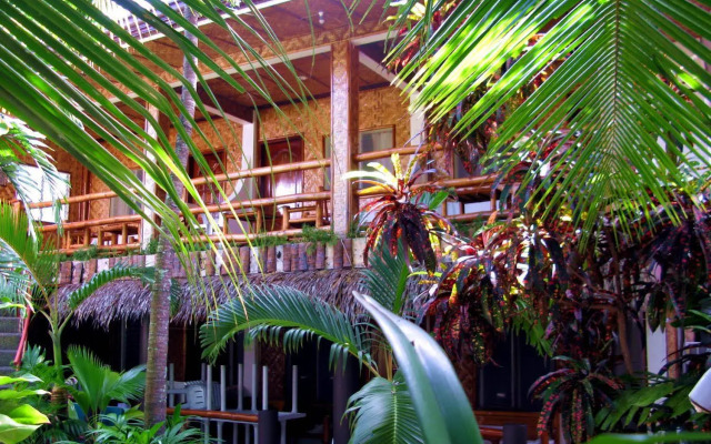 Love's Beach and Dive Resort
