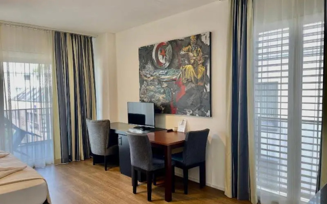 Hotel Swiss Bellevue – Guest Rooms – Kreuzlingen